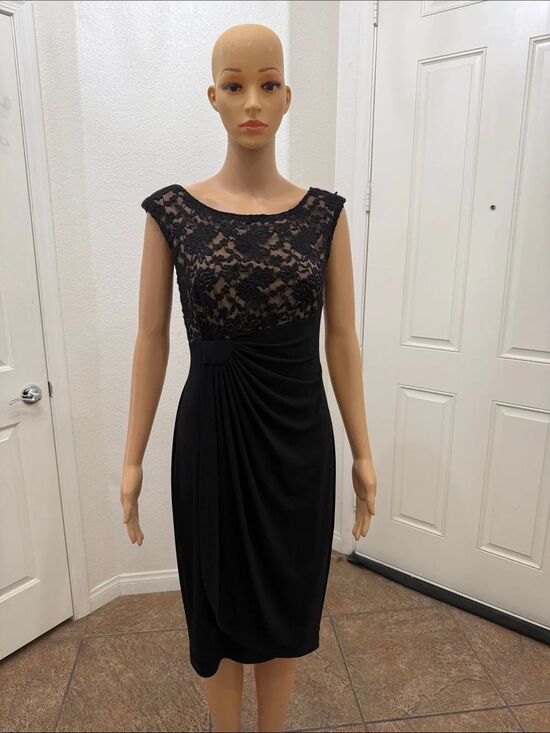 connected apparel Dresses & Skirts - Connected Apparel Black Floral Lace Bodice Slimming Draped Waist Midi Dress Sz 6